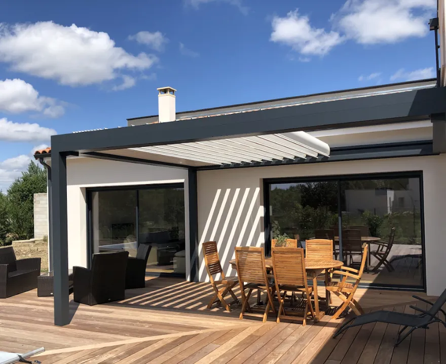 installation store banne la tranche sur mer