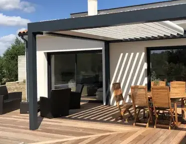 store banne et pergola Saint-Gilles-Croix-de-Vie-1